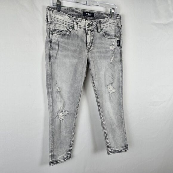 Silver Jeans Women's 28 Silver Gray Light Wash Elyse Skinny Crop Distressed - Picture 16 of 16